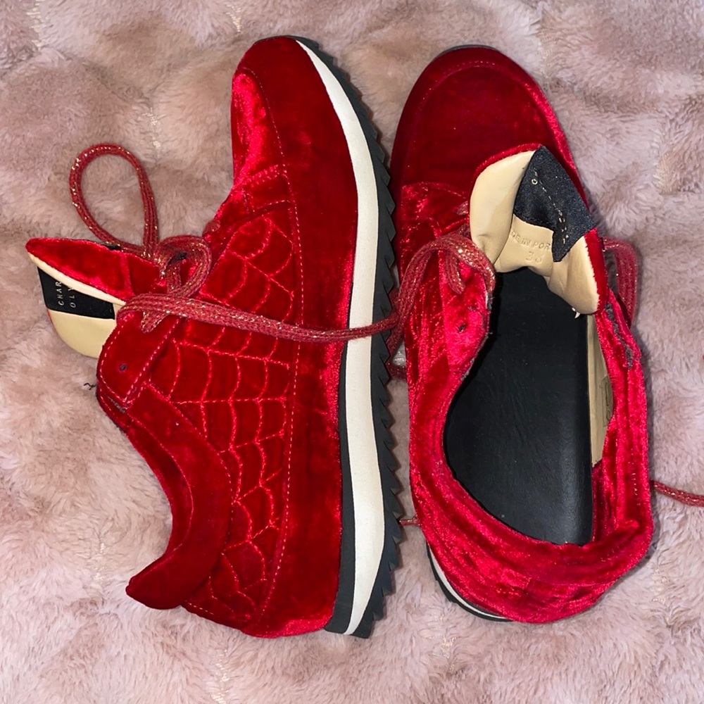 Sneakers size 36